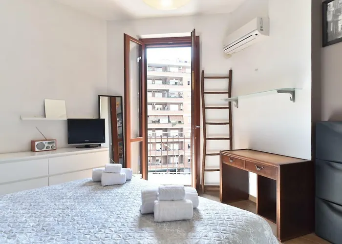 Mondrian House * Rom