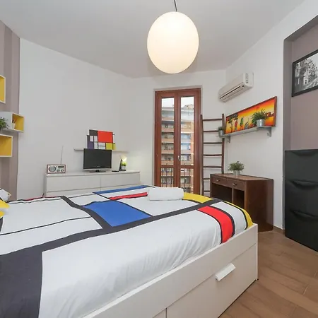 Mondrian House * Řím